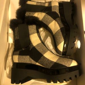 DKNY Black and Cream Winter Boots
